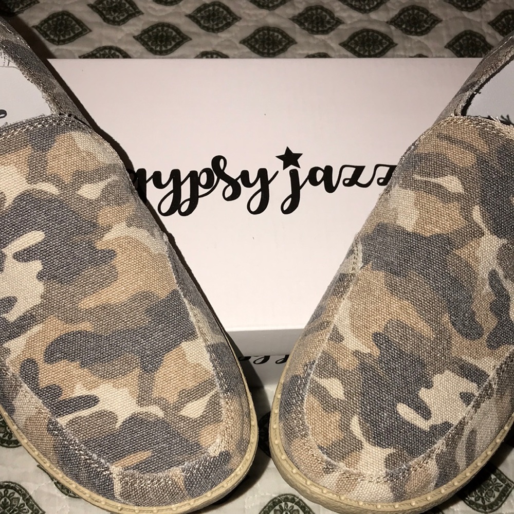 Gypsy Jazz Camo Slip-On Canvas Shoes in Tan, Gray and Cream